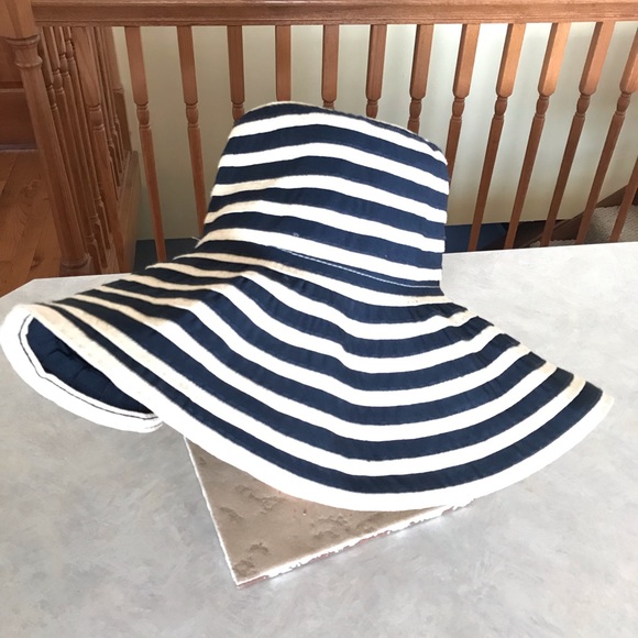 Hat bundle - Picture 4 of 9